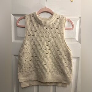 Universal Threads Beige Knit Sleeveless Sweater